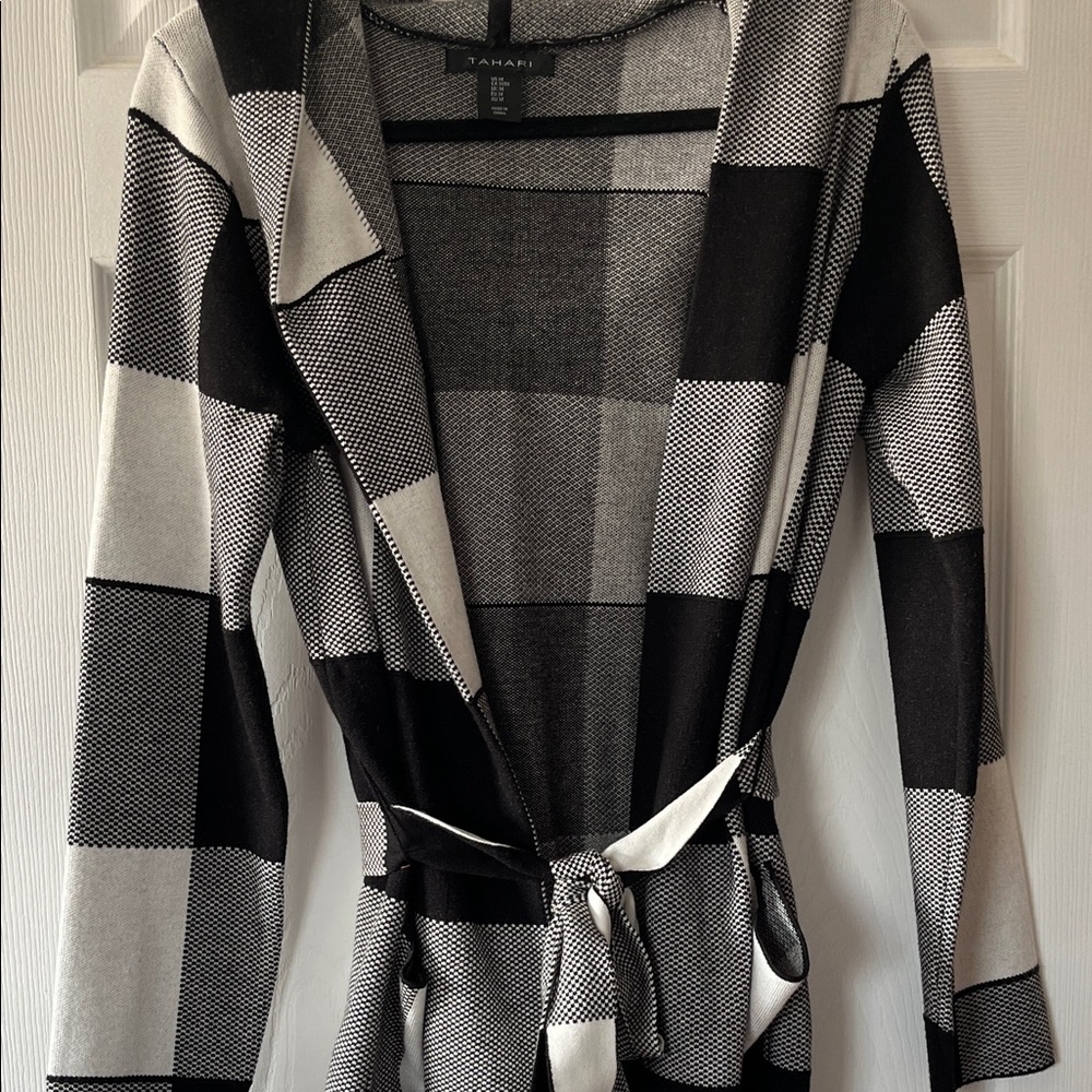 Tahari Monochrome Knit Cardigan